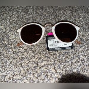 Foster grant round sunglasses